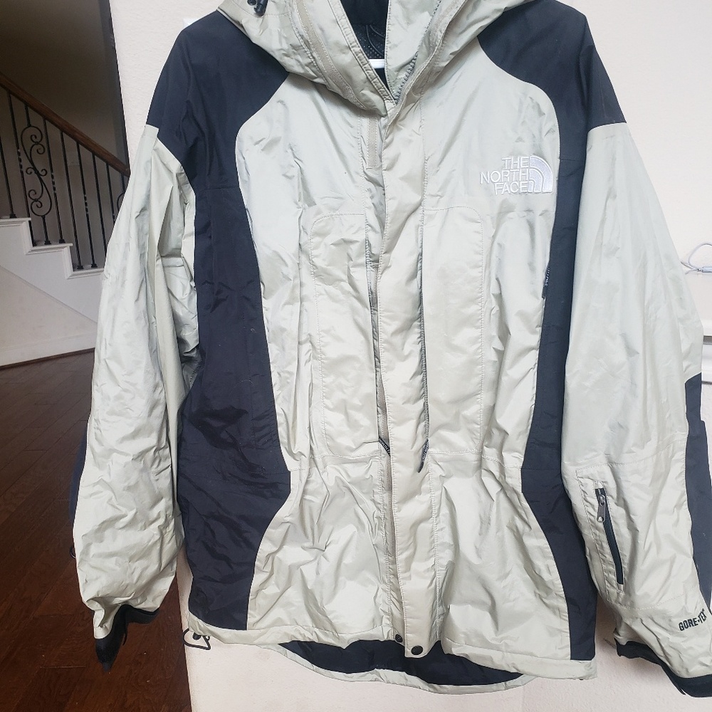 Men's Northface Gore-tex large jacket